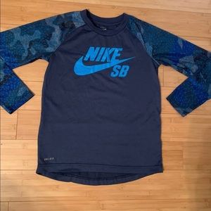 Boys Nike SB long sleeve